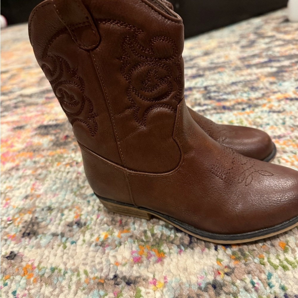 Brown Embroidered Cowboy Boots